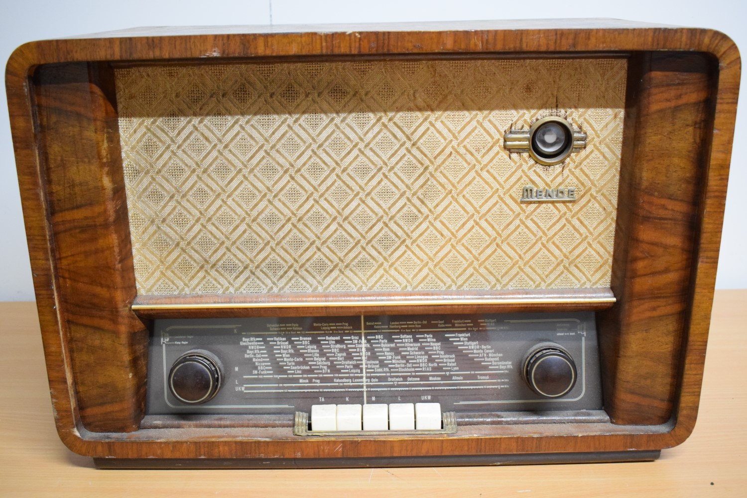 Nordmende Modell 350-10W Röhren Radio 