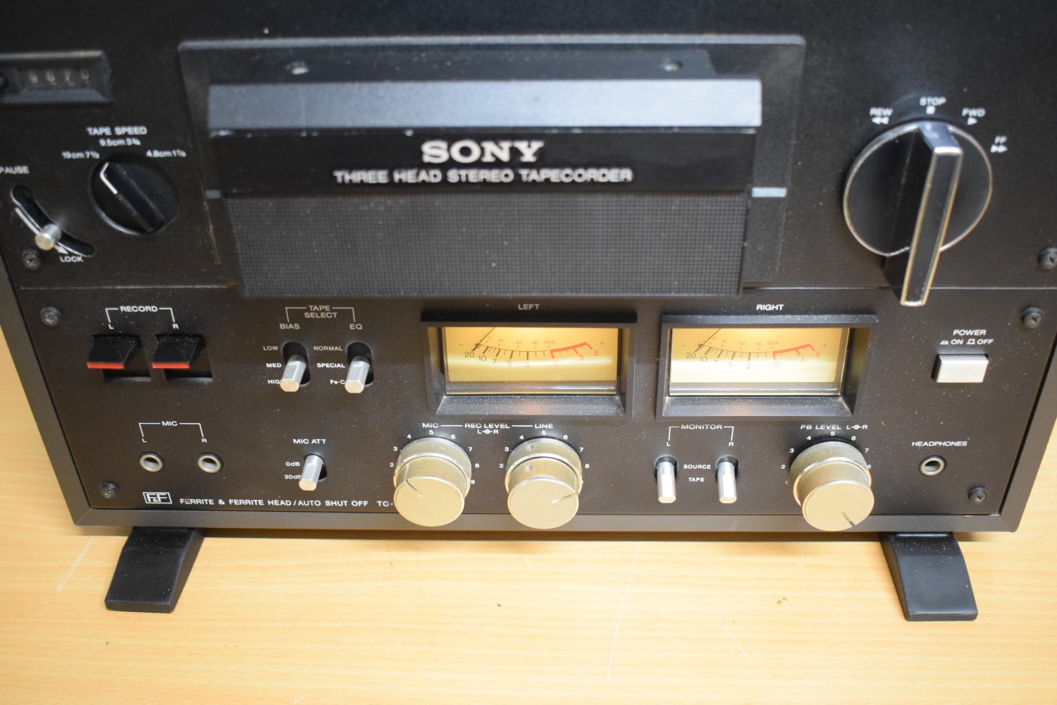 Sony TC-399 Füße Satz – 3D Reproduktion