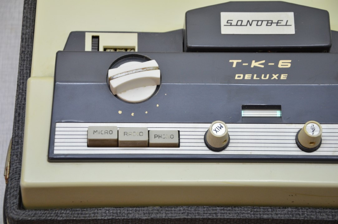 Sonobel T-K-6 DeLuxe Röhren Tonbandmaschine – Nummer 2