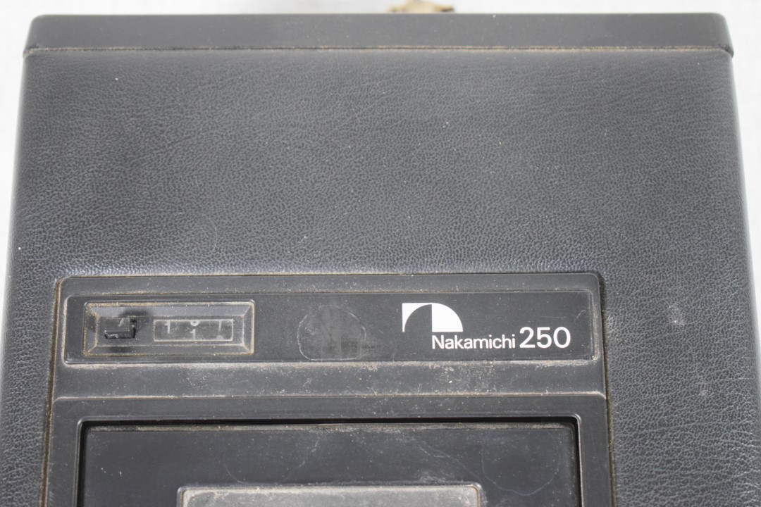 Nakamichi 250 – erstes Tragbares Kassettendeck