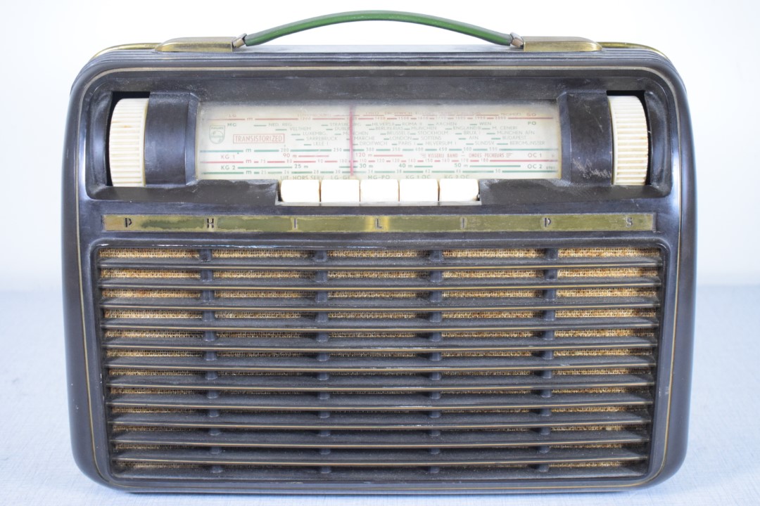 Philips L4X60BT Röhren Radio – Bekannt wie: „Der fliegende Holländer“