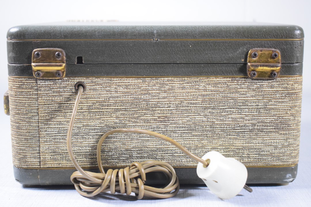 Elizabethan Bandbox Röhren Tonbandmaschine
