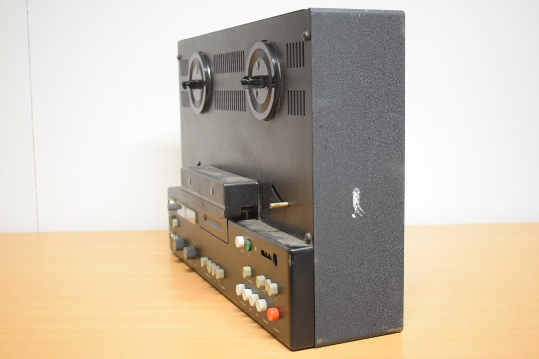 Braun TG-1000 Schwarz – 4Spur Stereo Tonbandmaschine