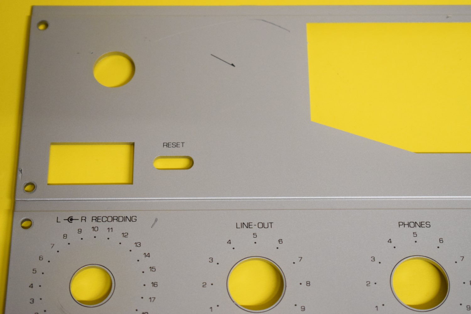 Philips N7150 Tonbandmaschine – Unterteil der Frontplatte 
