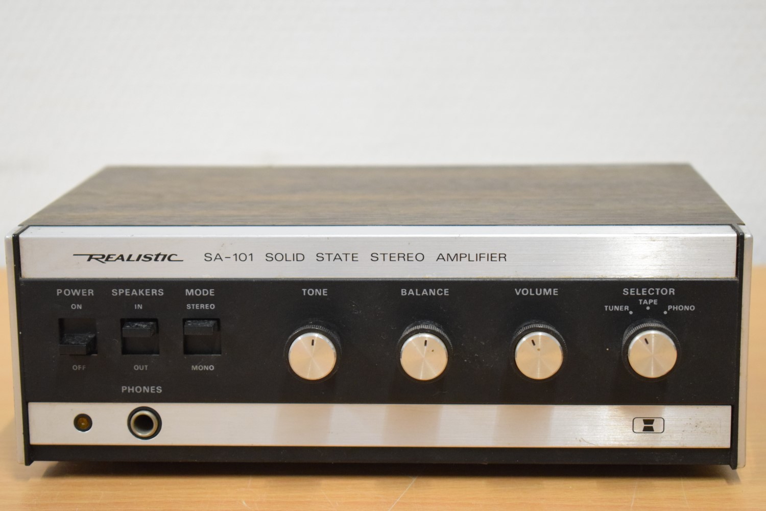 Realistic SA-101 Stereo Verstärker