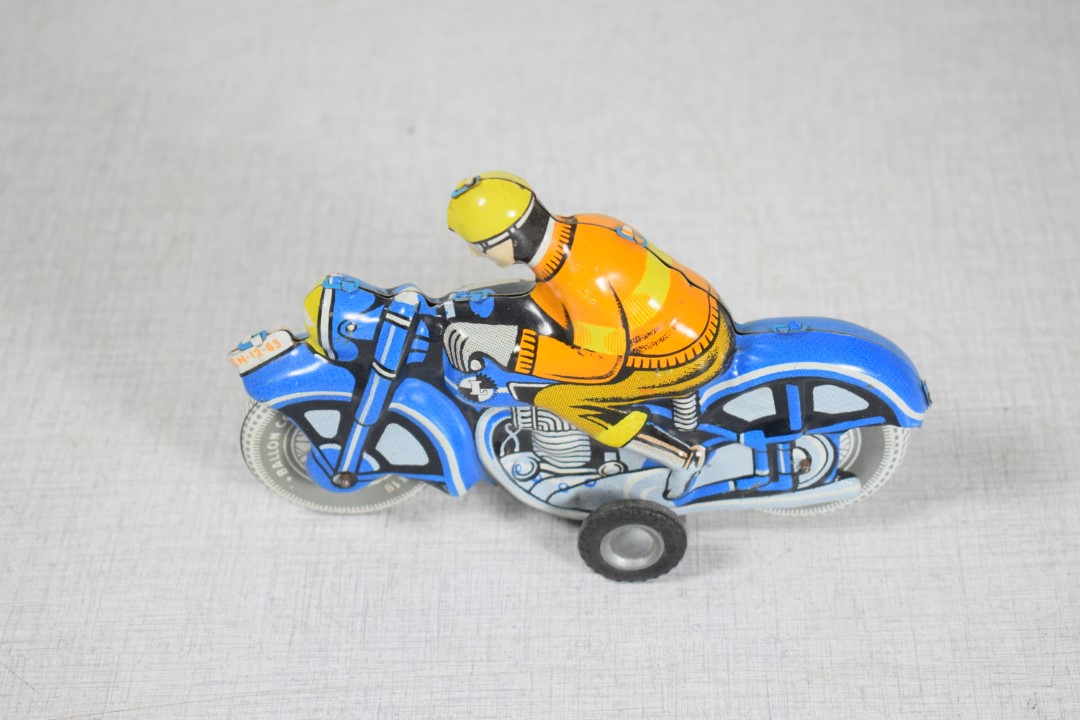 Zinn Blechspielzeug: Motorrad Nummer 03