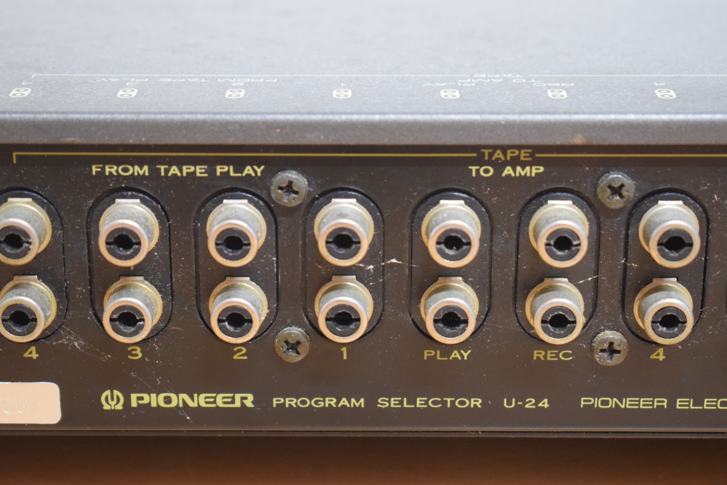 Pioneer U-24 Programmwahlschalter